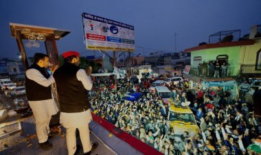 उत्तर प्रदेश :अखिलेश-जयंत और प्रियंका का काफिला आया सामने, एक दूसरे का किया अभिवादन ( देखें VIDEO)