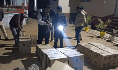 बिहार: नवादा में ऑटो से 40 कार्टन नकली शराब बरामद, ड्राइवर और तस्कर फरार