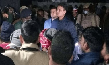 उत्तर प्रदेश: कुशीनगर में मांगलिक कार्यक्रम के दौरान कुएं में गिरे 30 लोग,नौ बच्चों समेत 13 की मौत