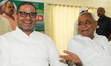 प्रशांत किशोर ने दिल्ली में बिहार सीएम नीतीश कुमार से की मुलाकात, जदयू में हो सकती है वापसी