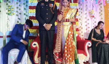 बिहार: RJD लीडर के  बेटे का अनोखा रिसेप्शन, आर्मी के ड्रेस में था कैप्टन दूल्हा, डीजे की जगह आर्मी बैंड की धुन