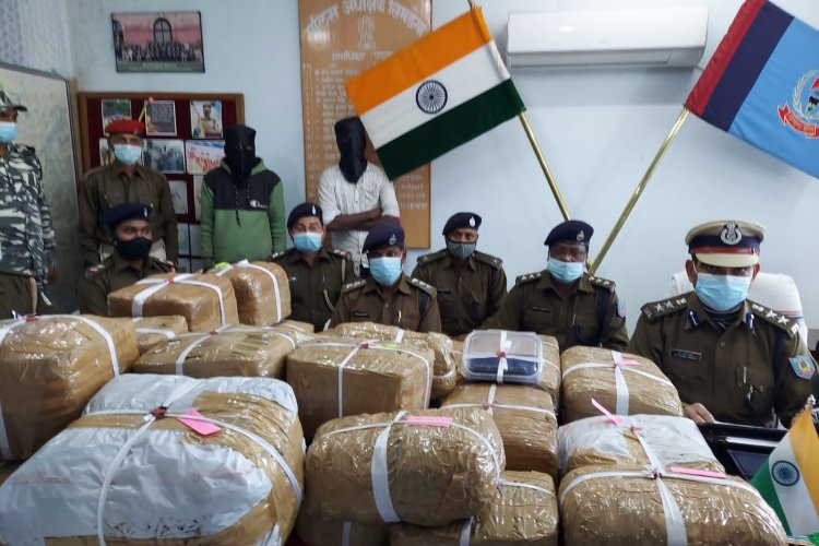  सिमडेगा में 75 लाख रुपये के गांजा के साथ दो तस्कर अरेस्ट
