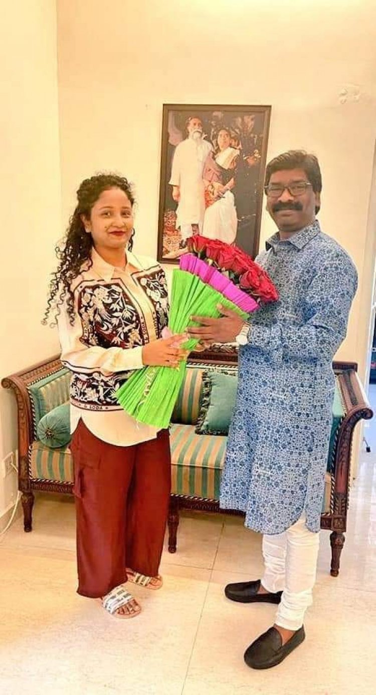 झारखंड: CM हेमंत सोरेन ने वाइफ के साथ असम में मनाया शादी की 16वीं वर्षगांठ, मां कमाख्या का किये दर्शन