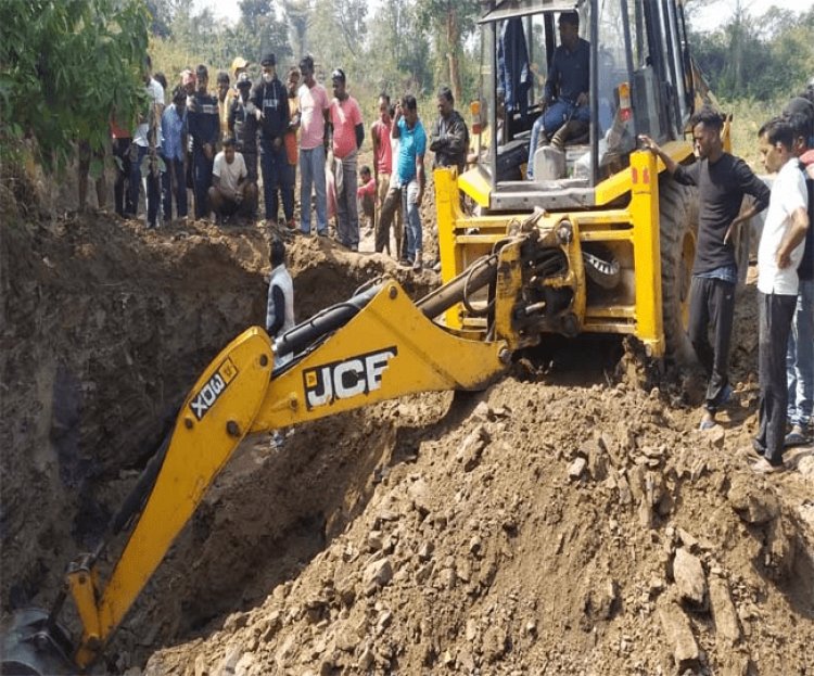 धनबाद: बीसीसीएल महुदा की बंद लौहपट्टी कोलियरी में इलिगल माइनिंग के दौरान हादसा, दो की मौत