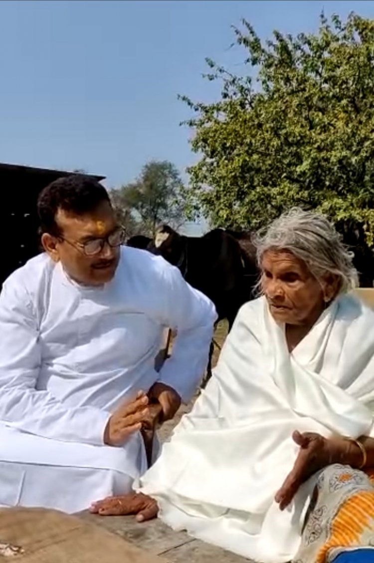 बिहार: एक्स डीजीपी गुप्तेश्वर पांडेय को पुश्तैनी जमीन में हिस्सा मिलेगा या नहीं, मां ने कही यह बात, video viral