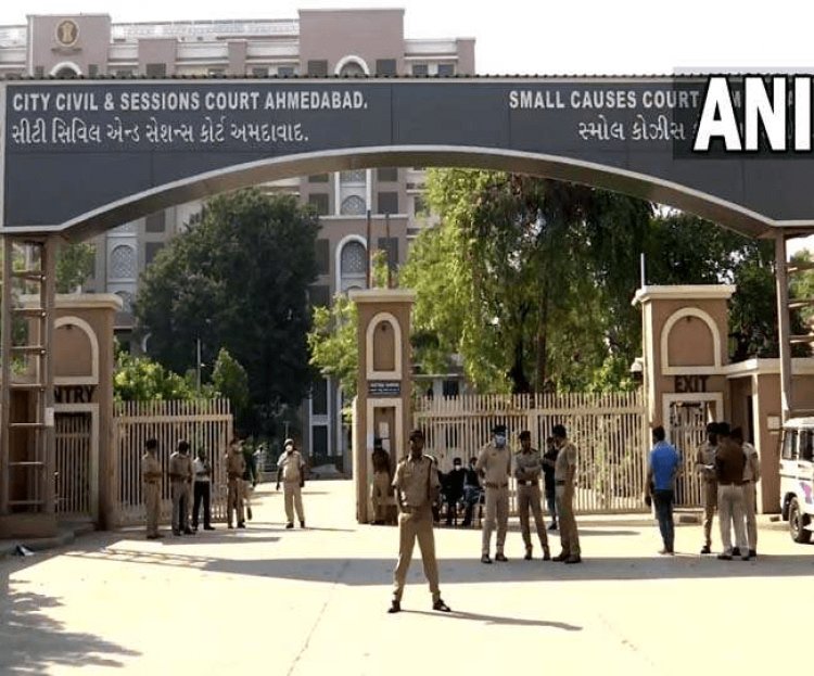 गुजरात: अहमदाबाद सीरियल ब्लास्ट केस में 38 को फांसी 11 को उम्रकैद