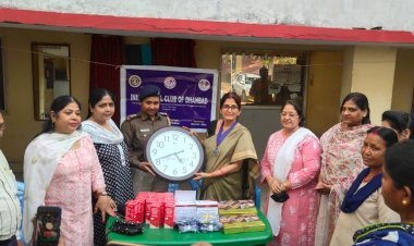 धनबाद: ईनर व्हील क्लब ने धनबाद महिला पुलिस स्टेशन के पुलिसकर्मियों को किया सम्मानित