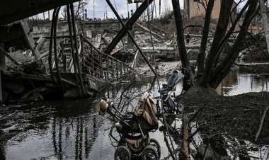 Russia Ukraine War: रूस ने यूक्रेन के शहर सूमी में की भारी बमबारी, दो बच्चों सहित नौ लोगों की मौत