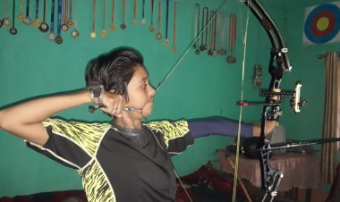 धनबाद: डीसी की अनुशंसा पर*तीरंदाजी उपकरण खरीदने के लिए तीन खिलाड़ियों को मिले ढाई-ढाई लाख रुपये