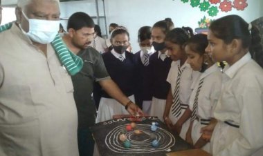 धनबाद:  पेमिया ऋषिकेश मेमोरियल पब्लिक स्कूल में आर्ट क्राफ्ट एवं साइंस एक्सपो 2022 का आयोजन 