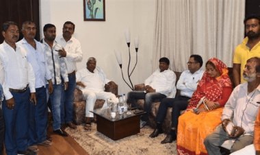 धनबाद: BCCL स्टाफ फकीरचंद महतो का सस्पेंशन वापस,  सात दिन बाद उठी पार्वती की अर्थी, वार्ता में सहमति