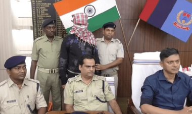 धनबाद: सिंदरी में दो भाईयों को गोली मार जख्मी करने वाला मुख्य आरोपी आर्म्स के साथ अरेस्ट