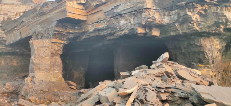 धनबाद: निरसा में फिर इगिलगल कोल माइनिंग में दो की मौत, एक जख्मी