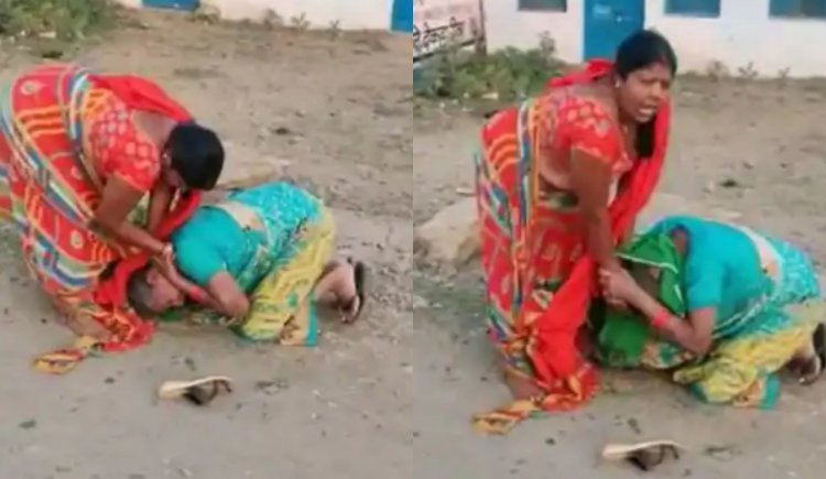 मध्य प्रदेश: रीवा में एक महिला ने दूसरी को जमीन पर गिराकर पीटा, वीडियो बनाते रहे लोग, बचाने कोई नहीं आया