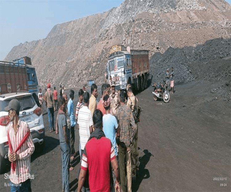 धनबाद: सिंह मेंशन और रघुकुल में विवाद, BCCL की राजापुर प्रोजेक्ट में फायरिंग   