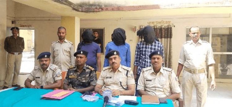 चतरा: कोयला लूटने वाले इंटर स्टेट गैंग का पुलिस ने किया खुलासा, तीन अरेस्ट, कोयला लदा ट्रक बरामद