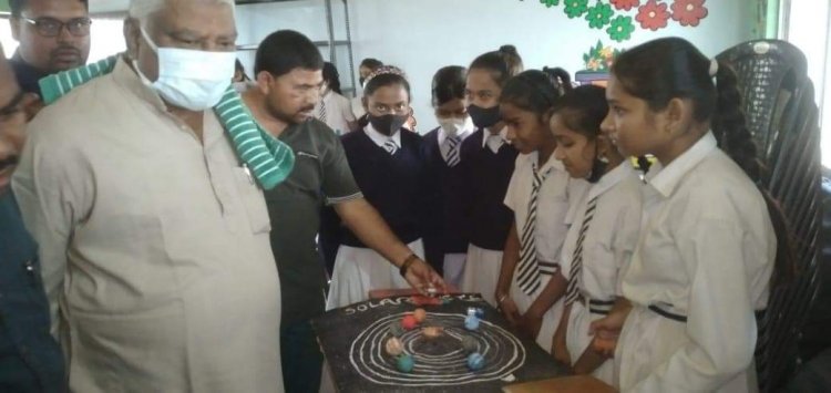 धनबाद: पेमिया ऋषिकेश मेमोरियल पब्लिक स्कूल में आर्ट क्राफ्ट एवं साइंस एक्सपो 2022 का आयोजन