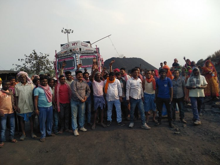 धनबाद: बीसीसीएल की विश्वकर्मा प्रोजेक्ट में चार वर्षों से बंद ट्रक लोडिंग शुरू, 700 मजदूरों में हर्ष