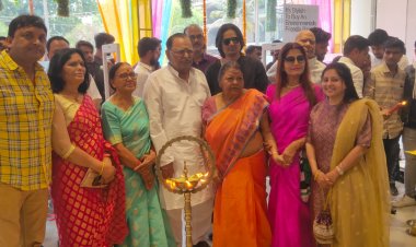 सरायढेला खुला वेस्टसाइड स्टोर, समाजसेवी परशुराम सिंह व सुबाला सिंह ने फीता काटकर किया शुभारंभ