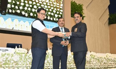 झारखंड में बीटेक स्टूडेंट मर्डर की गुत्थी सुलझाने वाले CBI अफसर को मिला होम मिनिस्टर मेडल    