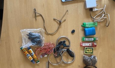 धनबाद: बरमसिया स्थित बाल सुधार गृह में औचक चेकिंग, मोबाइल फोन, चार्जर,लाइटर खैनी, चिलम बरामद