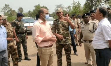 धनबाद: डीसी पहुंचे चिंरकुंडा, कहा- डुमरीजोड़ में रेस्क्यू कार्य हुआ पूरा, कोई नही है दबा