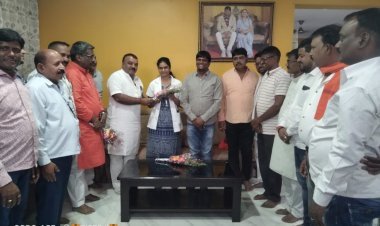 धनबाद: बाघमारा MLA ढुल्लू महतो  की भतीजी डॉ्कटर बनी, सिद्धार्था मेडिकल कॉलेज बैंगलोर से पास की है MBBS