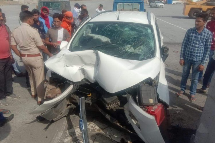गिरिडीह: डुमरी कलगो टॉल प्लाजा के समीप डिवाइडर से टकरायी कार, एक की मौत