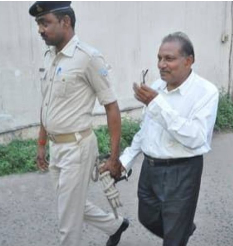 धनबाद: नाबालिग से छेड़खानी के आरोपी रिटायर DSP सुरेश पासवान को पांच साल की सजा  