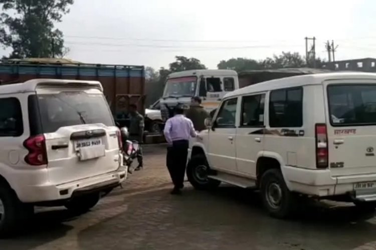धनबाद: गोविंदपुर में 500 टन कोयला जब्त, कोयला चोरों ने खरखरी ओपी में पुलिस कांस्टेबल को पीटा
