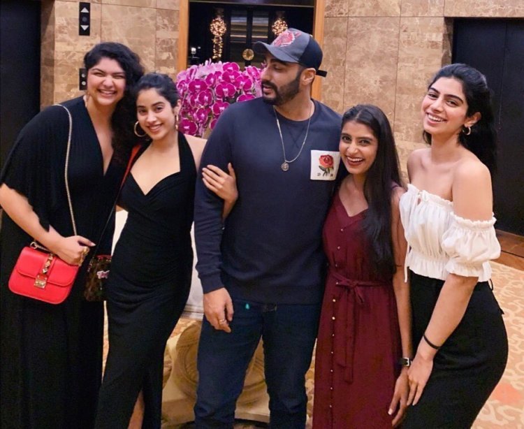 जान्हवी कपूर की अर्जुन कपूर और अंशुला कपूर के साथ बेहतर बॉन्डिंग, भाई-बहन के आने ऐसे बदल गई जिंदगी