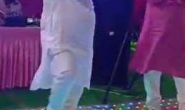 बिहार: JDU एमएलए गोपाल मंडल ने शादी समारोह में जमकर किया डांस 