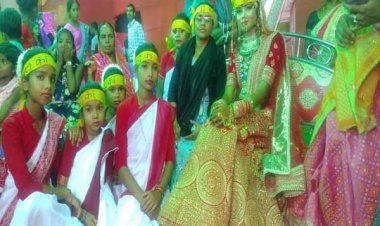 बोकारो: शादी में खतियान लिखी पट्टी पहनकर स्टेज पर पहुंची दुल्हन