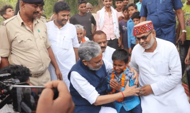 बिहार: नालंदा के सोनु कमार से सुशील मोदी ने की मुलाकात, तेज प्रताप ने वीडियो कॉल से की बात