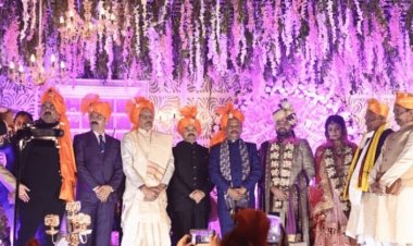 झारखंड: सरयू राय ने शेयर की प्रेम प्रकाश के साथ रघुवर दास की फोटो, ट्वीट किया- किरदारों को पहचानिए