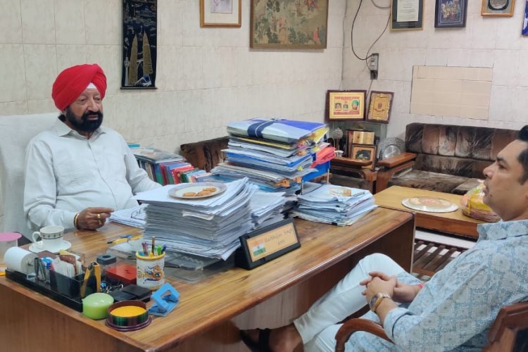 एचएमएस के महामंत्री  हरभजन सिंह सिद्धू से नई दिल्ली में मिले रणविजय सिंह