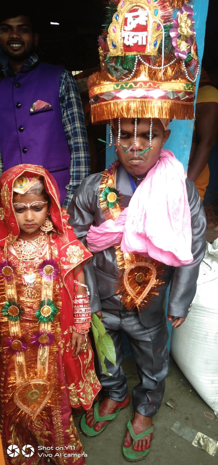 बिहार: भागलपुर में 36 इंच के मुन्ना ने 34 इंच की ममता से रचाई शादी, दुल्हा-दुल्हन संग सेल्फी लेने की लगी होड़