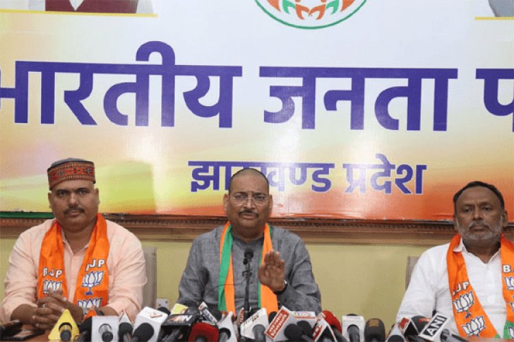 झारखंड: जिम्मेदारी से नहीं भाग सकते CM हेमंत सोरेन, नैतिकता के आधार पर तुरंत इस्तीफा दें: दीपक प्रकाश