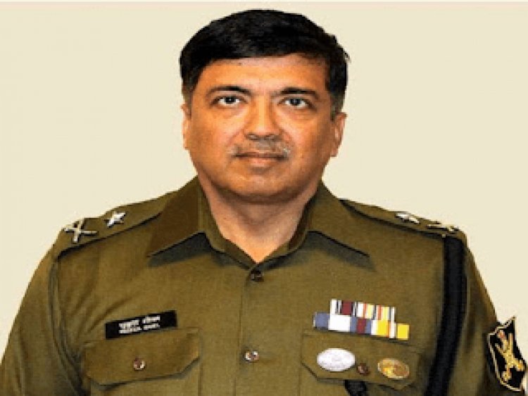 उत्तर प्रदेश: DGP मुकुल गोयल को पद से हटाया गया, नागरिक सुरक्षा के डीजी बने