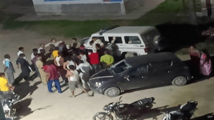 सीतामढ़ी: शादी समारोह में मुखिया व पूर्व मुखिया के बीच हाईवोल्टेज ड्रामा, तोड़फोड़, लाठी-डंडे चले, फायरिंग