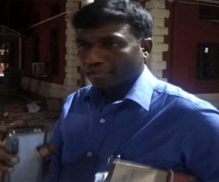 झारखंड:  हाई कोर्ट के आदेश से मचा हड़कंप, हाजिर हुए देवघर DC व मोहनपुर सीओ