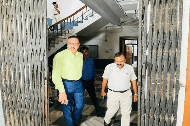 झारखंड: ACB में पेंडिंग मामलों में डिस्पोजल में आयेगी तेजी, DG ने लीगल टीम से लिया परामर्श   