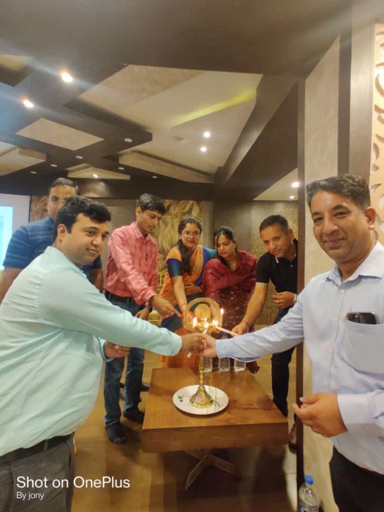 धनबाद: मारवाड़ी युवा मंच द्वारा कैरियर लांचर के सहयोग से "कैरियर आफ्टर क्लास 12" कार्यक्रम