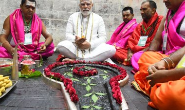 झारखंड: देवघर में बाबा बैद्यनाथ की पूजा करने वाले देश के पहले PM होने का नरेंद्र मोदी ने बनाया रिकॉर्ड