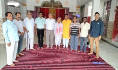 धनबाद:  नुतडीह में स्वयंसेवकों द्वारा गुरु दक्षिणा और ध्वज पुजन किया 