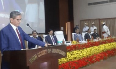 प्रिंट मीडिया जिम्मेदार, इलेक्ट्रॉनिक और सोशल मीडिया भूल गये जिम्मेदारी: CJI एनवी रमण