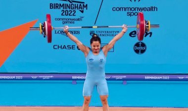 Commonwealth Games 2022: मीराबाई चानू ने इंडिया को दिलाया पहला गोल्ड,  दूसरी बार जीता गोल्ड मेडल