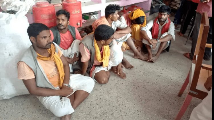 बिहारः बसहा बैल लेकर भिक्षाटन करते छह मुस्लिम युवक पकड़ाये, हाजीपुर पुलिस कर रही पूछताछ