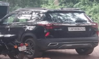 धनबाद: बलियापुर में कार से मिला देसी कट्टा व 20 पुड़िया ब्राउन शुगर जैसा पदार्थ बरामद