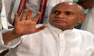 बिहार: एक्स सेंट्रल मिनिस्टर RCP सिंह ने JDU से दिया इस्तीफा, जदयू का बताया डूबता हुआ जहाज